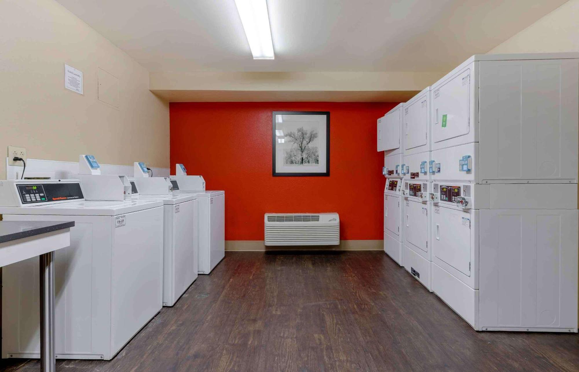 Mainstay Suites Las Vegas Flamingo Экстерьер фото