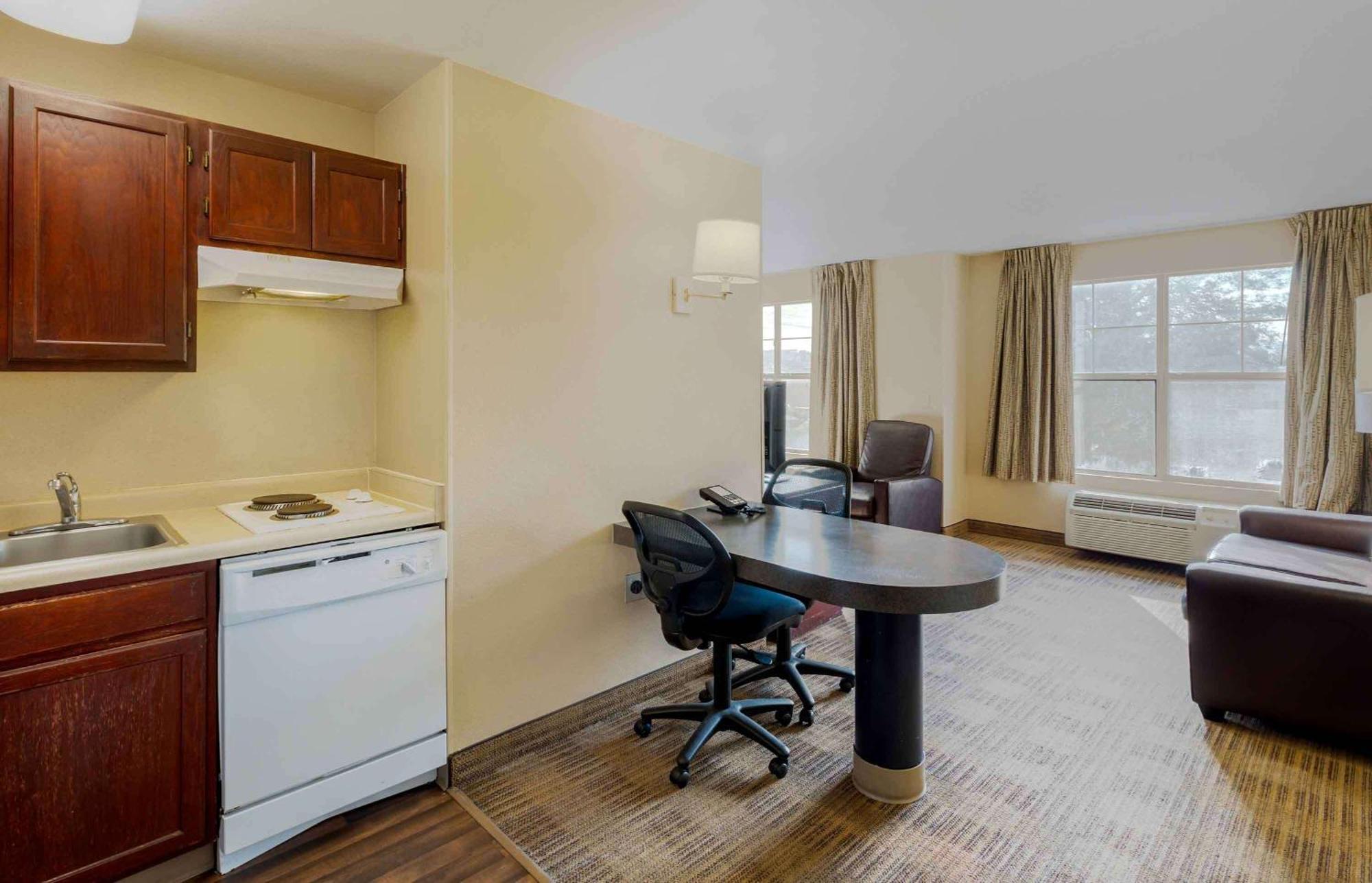 Mainstay Suites Las Vegas Flamingo Экстерьер фото